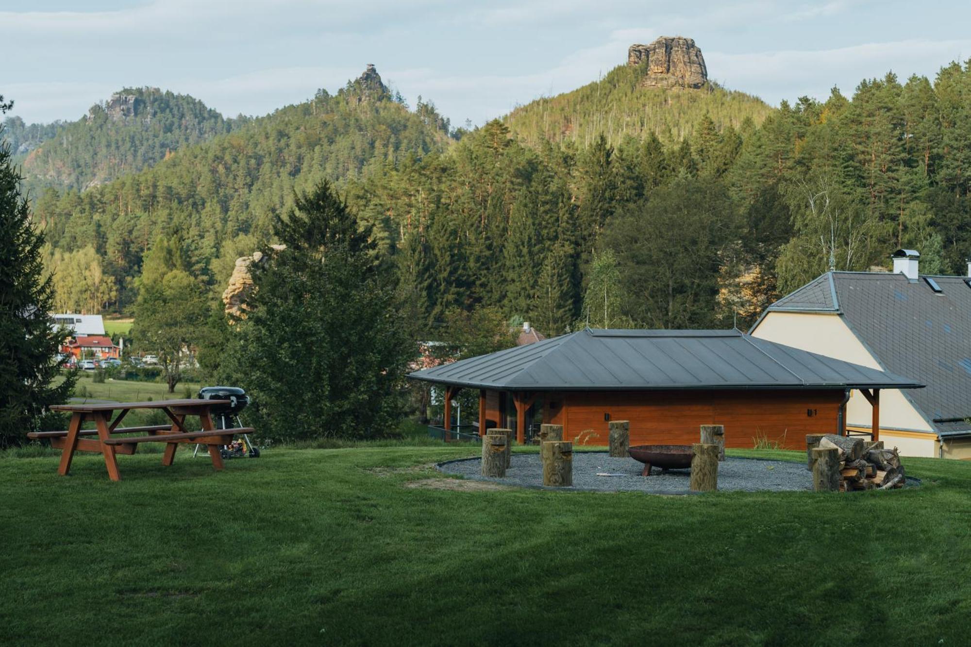 Natur Resort Jetrichovice Buitenkant foto